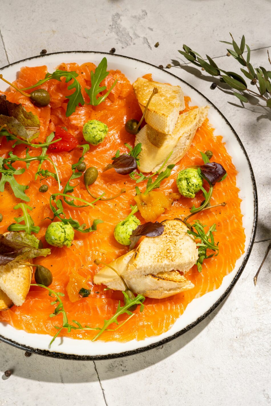 КАРПАЧЧО ИЗ ЛОСОСЯ